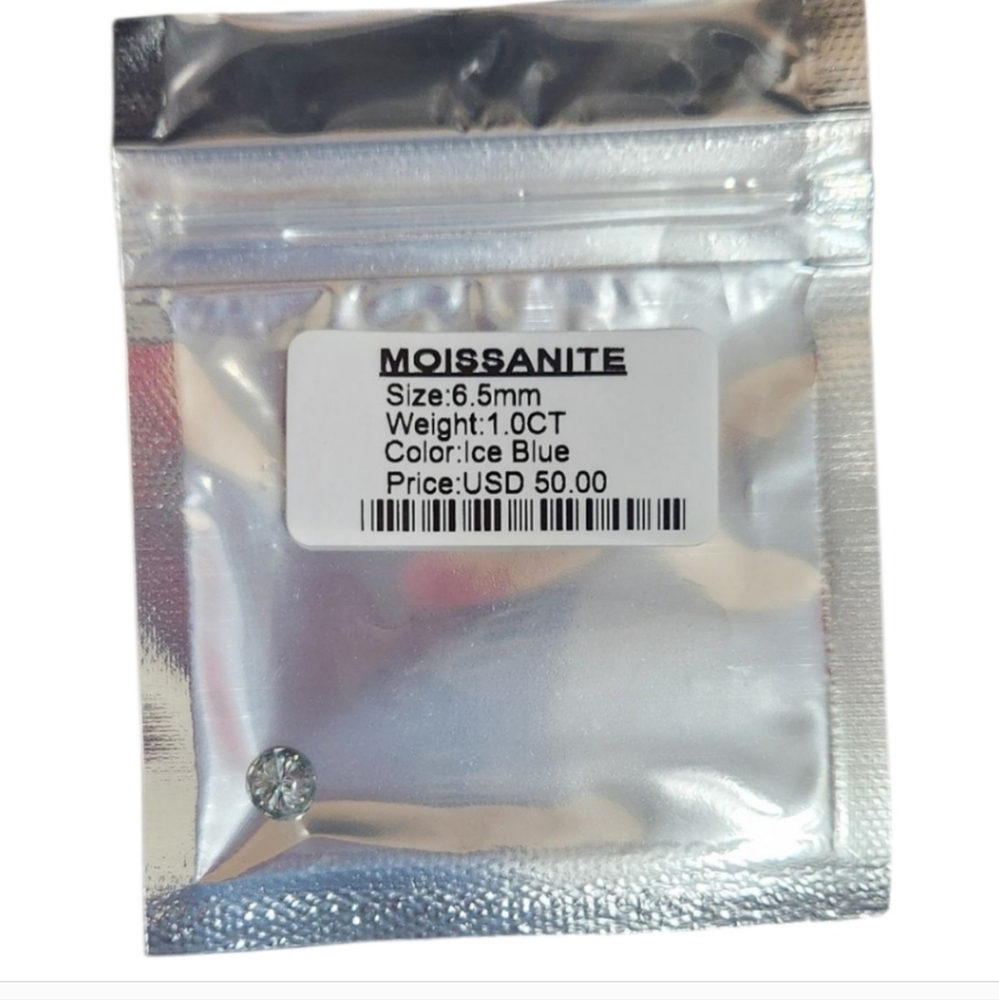 Moissanite Gemstone 6.5mm Ice Blue